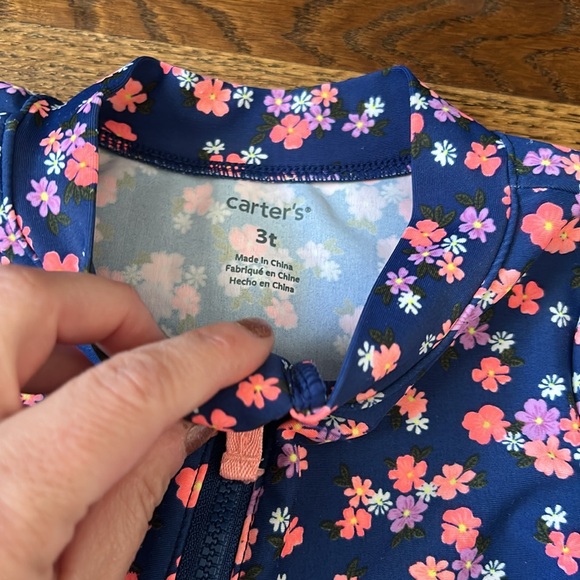 Pair of 2-Piece Bathing Suits 3T - Picture 2 of 10